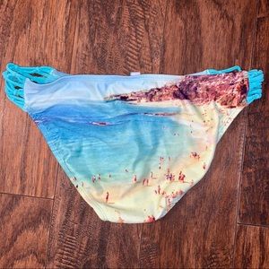 Bottom piece island design